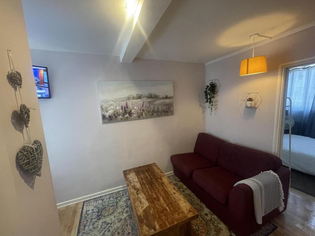 Apartment Comfy And Lovely 1-bed In *